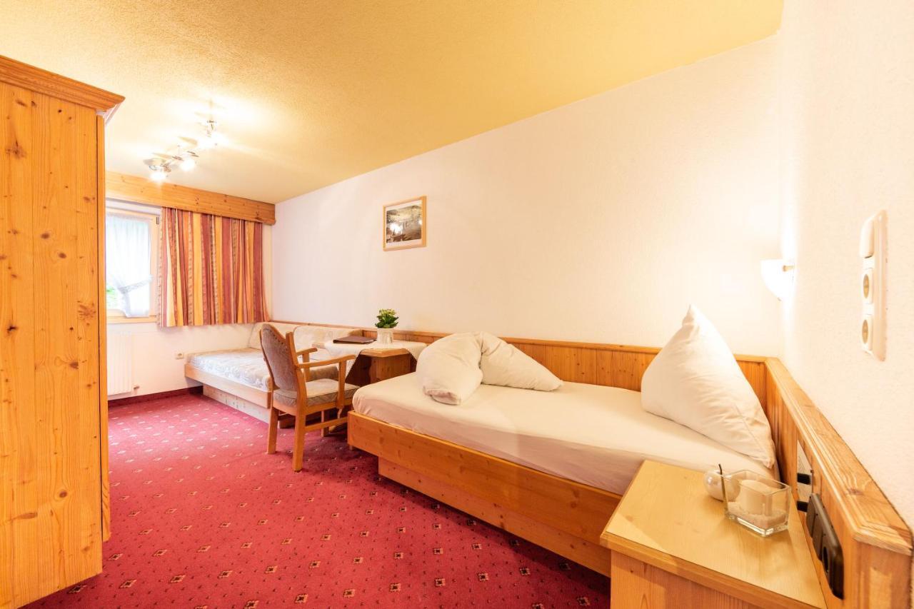 ايشجل Hotel Garni Tyola المظهر الخارجي الصورة